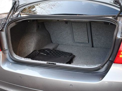 Used 2011 BMW 335i xDrive Sedan image 8