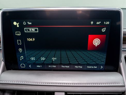 Used 2023 GMC Yukon SLE w/ Gmc Pro Safety Plus Package image 17