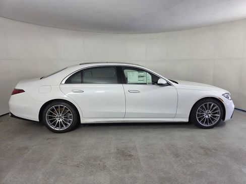 New 2026 Mercedes-Benz S 580 4MATIC Sedan image 3