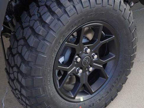 New 2026 Jeep Gladiator Sport image 10