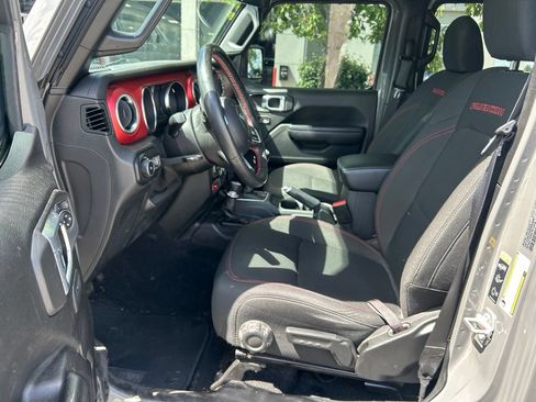 Used 2021 Jeep Wrangler Unlimited Rubicon AWD/4WD image 11