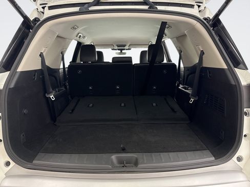 Used 2023 Nissan Pathfinder SL AWD/4WD image 21