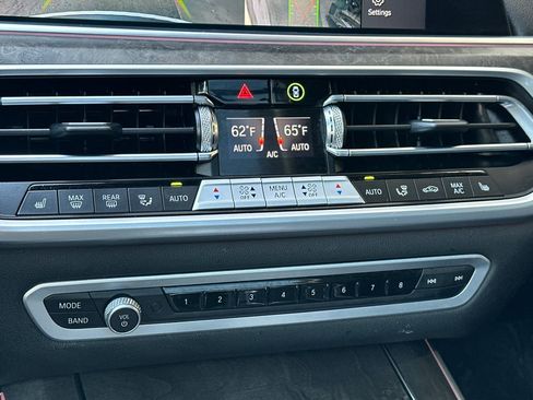 Used 2023 BMW X5 xDrive40i w/ Premium Package image 29