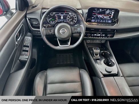 Certified 2021 Nissan Rogue SL w/ Premium Package AWD/4WD image 24