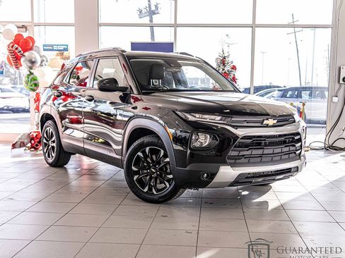 Used 2023 Chevrolet TrailBlazer LT FWD image 4