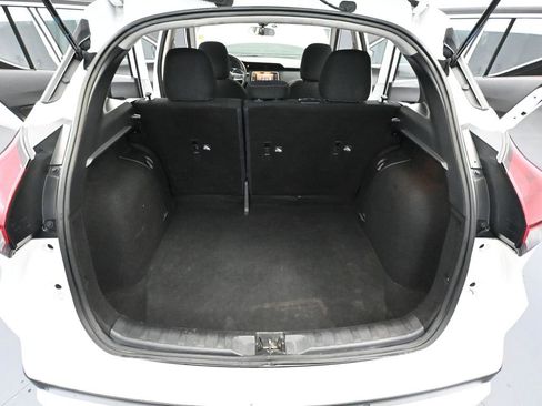 Used 2021 Nissan Kicks S image 38