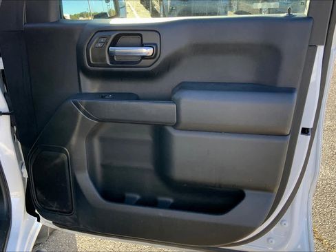 Used 2022 Chevrolet Silverado 1500 Custom w/ Safety Confidence Package image 22