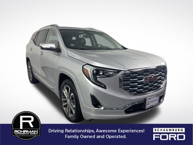 Used 2020 GMC Terrain Denali w/ Denali Premium Package AWD/4WD image 3