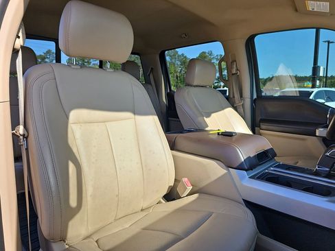 Used 2020 Ford F150 Lariat w/ Max Trailer Tow Package AWD/4WD image 13