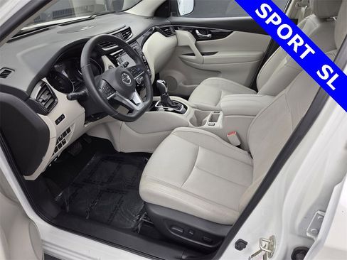 Used 2019 Nissan Rogue Sport SL w/ Premium Package image 30