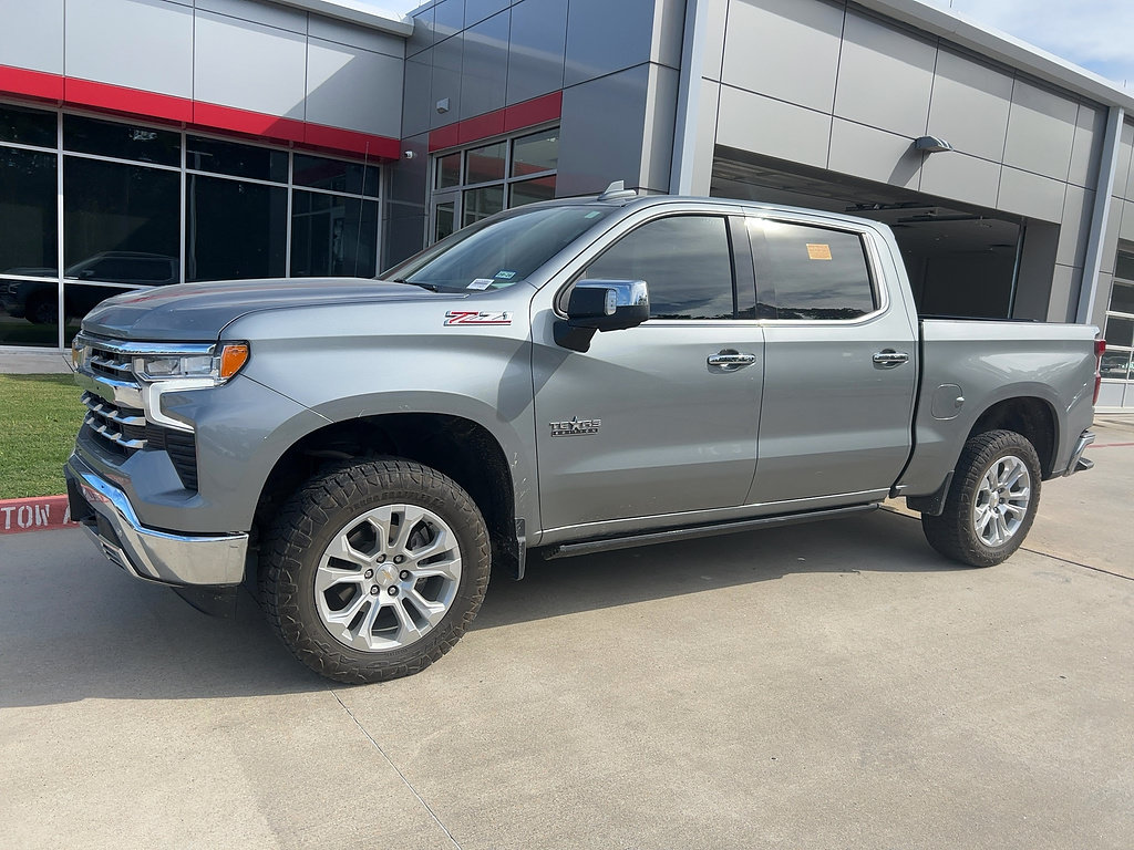 Used 2023 Chevrolet Silverado 1500 LTZ AWD/4WD image 5