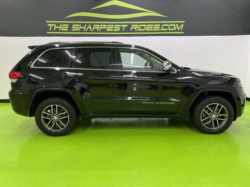 Used 2017 Jeep Grand Cherokee Limited w/ Luxury Group II RWD image 11