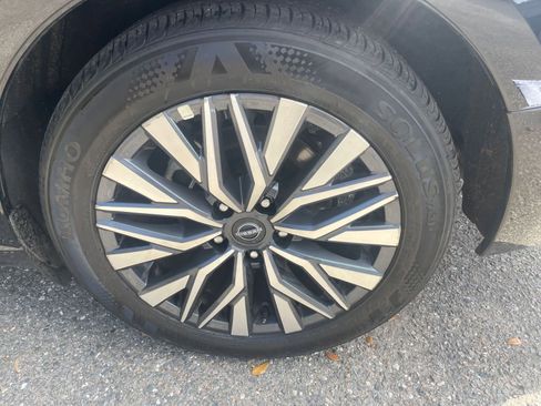 Used 2025 Nissan Altima 2.5 SV image 30