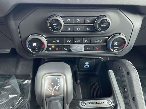 New 2025 Ford Bronco Badlands image 22
