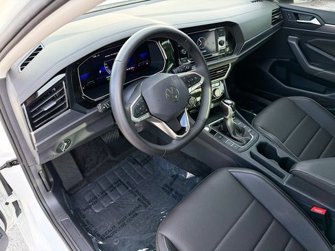 Used 2024 Volkswagen Jetta SE w/ Panoramic Sunroof Package FWD image 23
