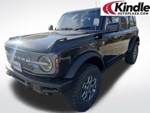 New 2025 Ford Bronco Badlands image 1