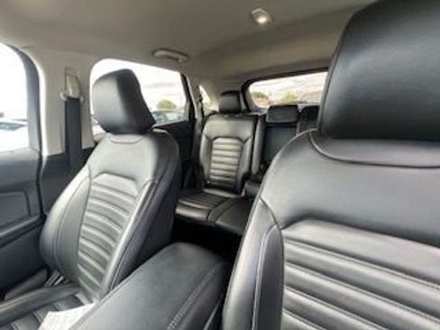 Used 2024 Ford Edge SEL image 17