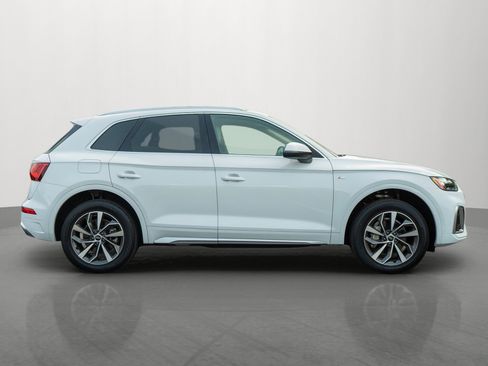 Used 2023 Audi Q5 2.0T Premium w/ Convenience Package AWD/4WD image 8