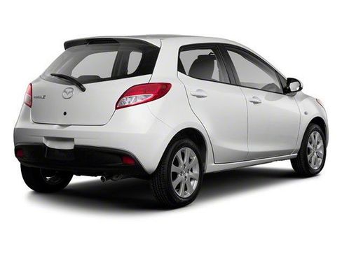 Used 2013 MAZDA MAZDA2 Sport FWD image 2