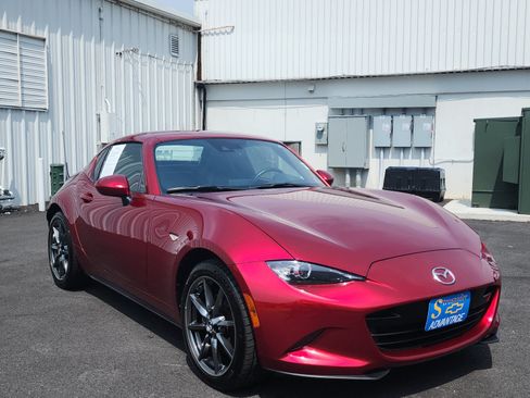 Used 2019 MAZDA MX-5 Miata RF Grand Touring RWD image 7