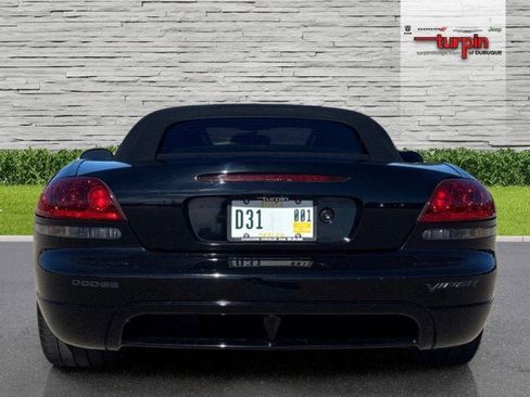 Used 2004 Dodge Viper SRT-10 image 4