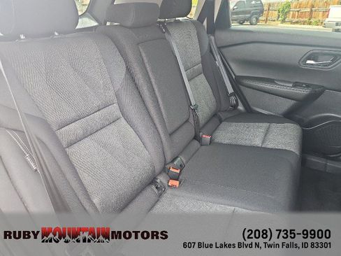 Used 2025 Nissan Rogue SV AWD/4WD image 32