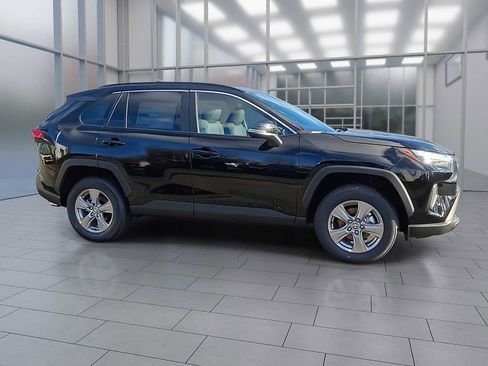 New 2025 Toyota RAV4 XLE image 6