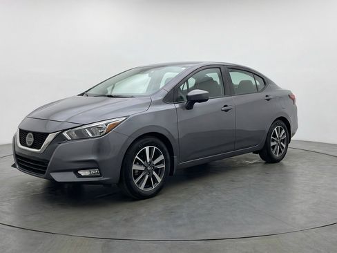 Used 2025 Nissan Versa SV FWD image 3