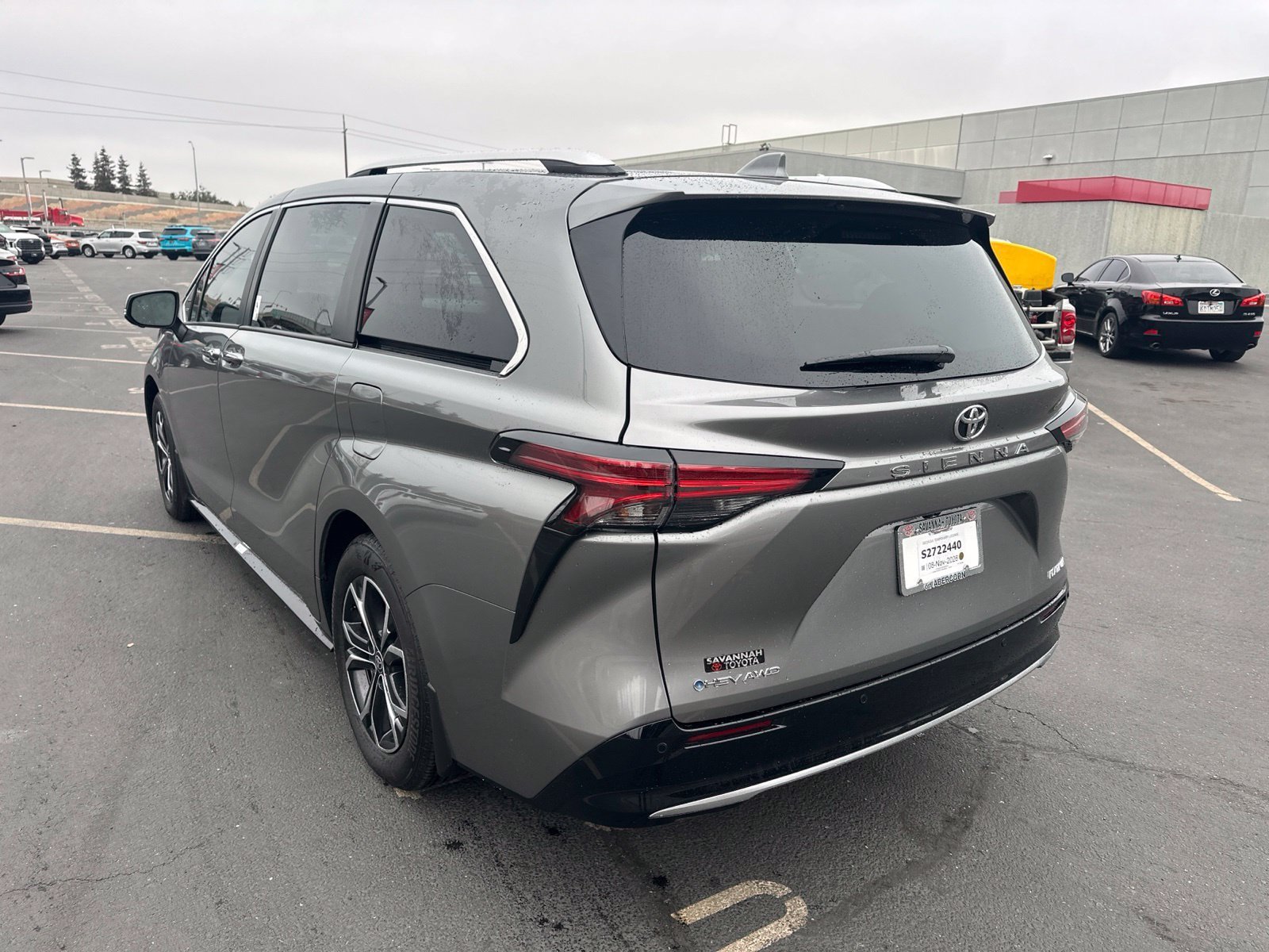 Certified 2026 Toyota Sienna Platinum AWD/4WD image 3