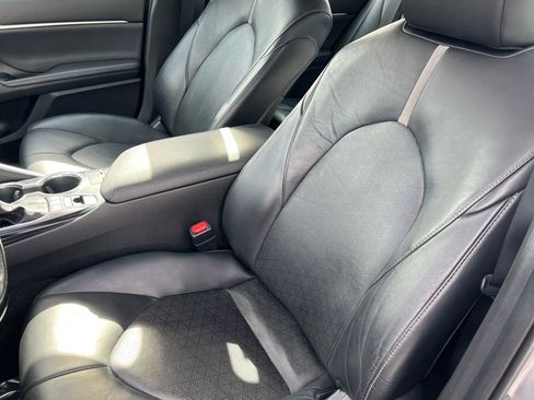 Used 2020 Toyota Camry XSE w/ Carpet Mat Package image 8