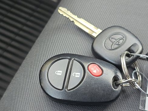 Used 2014 Toyota Tundra SR5 image 31