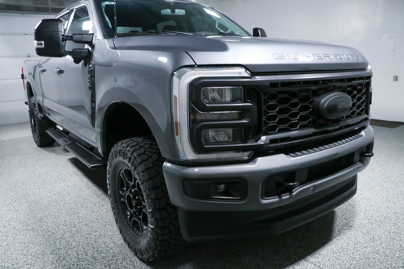Used 2024 Ford F250 XLT w/ XLT Premium Package AWD/4WD image 6