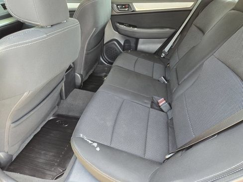 Used 2019 Subaru Outback 2.5i AWD/4WD image 23