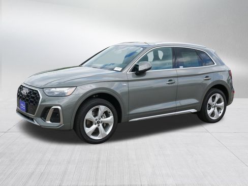 Used 2023 Audi Q5 2.0T Premium Plus w/ Premium Plus Package AWD/4WD image 3