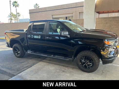 Certified 2022 Chevrolet Silverado 1500 Custom Trail Boss w/ Midnight Edition image 4