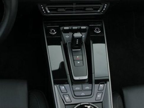 Used 2024 Porsche 911 Carrera w/ Premium Package RWD image 36