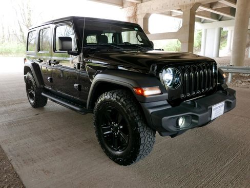 Used 2020 Jeep Wrangler Unlimited Sport image 26