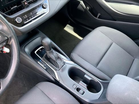 Used 2024 Toyota Corolla LE FWD image 16