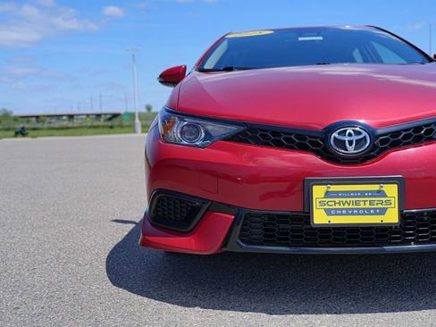 Used 2018 Toyota Corolla iM FWD image 4