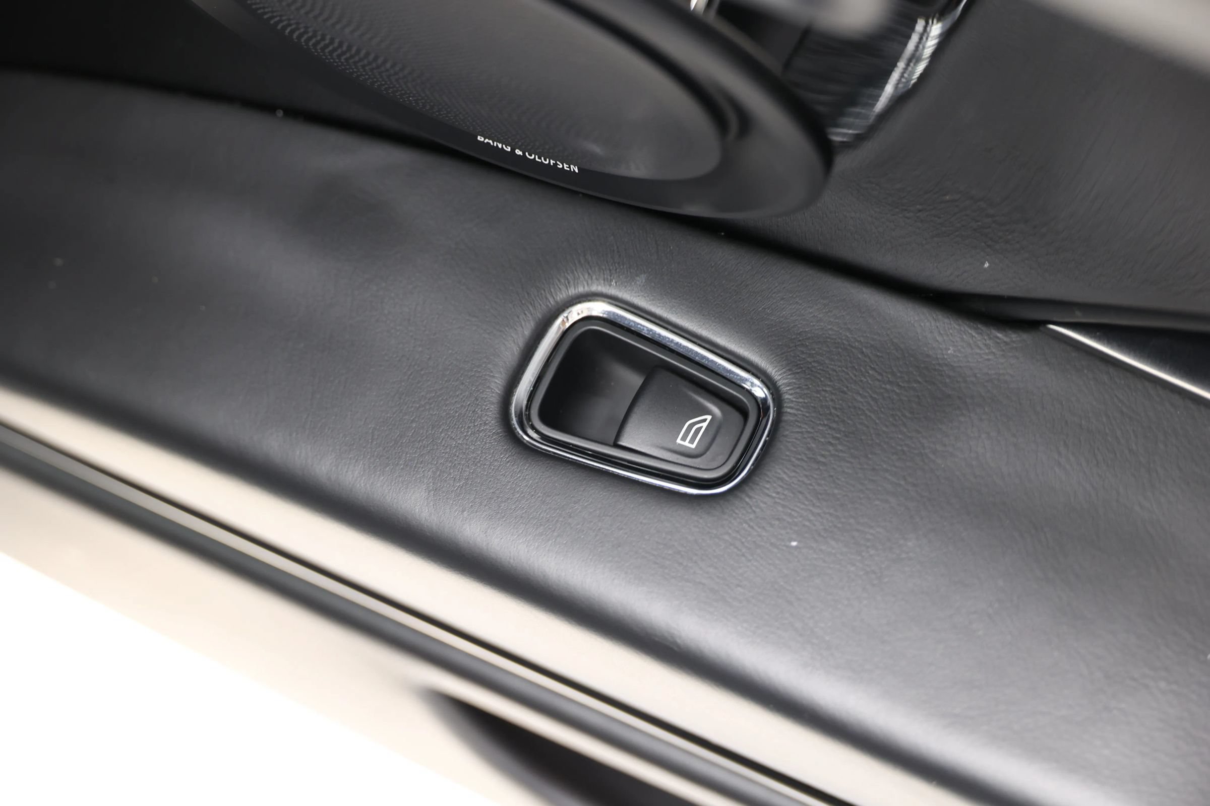 Used 2019 Aston Martin DB11 Volante RWD image 79