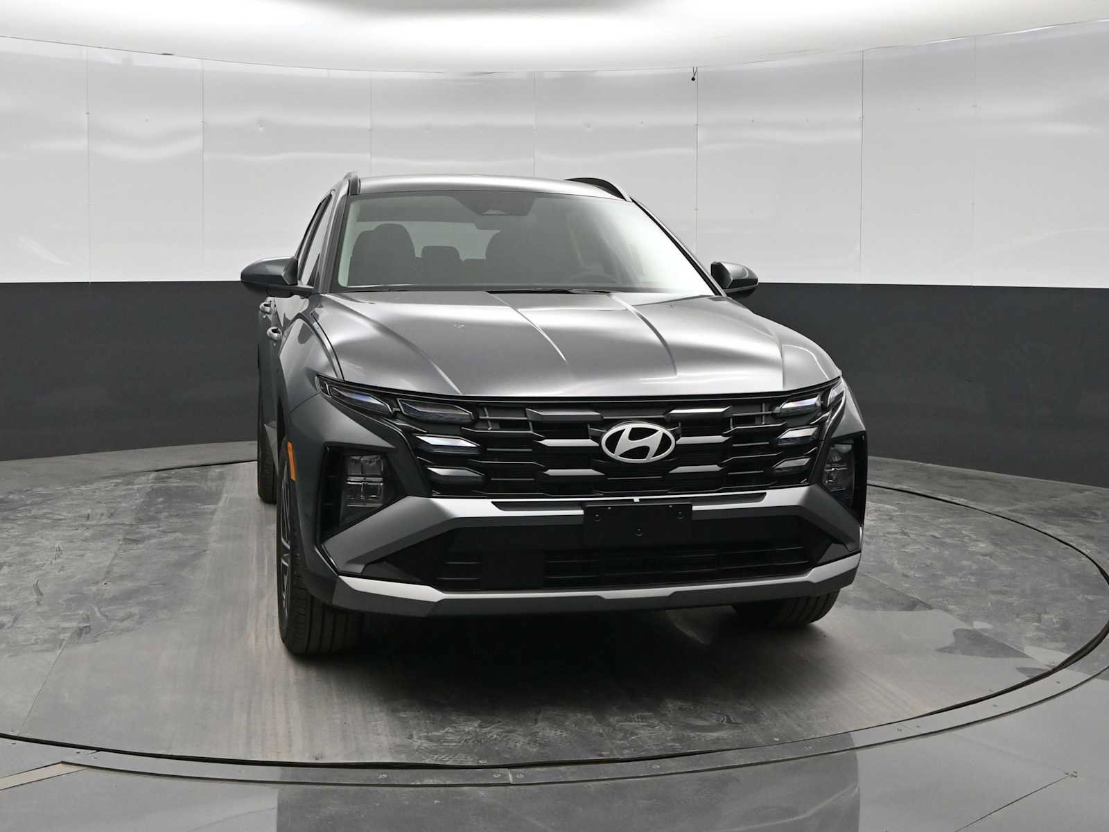 New 2026 Hyundai Tucson SEL Plus AWD/4WD image 2