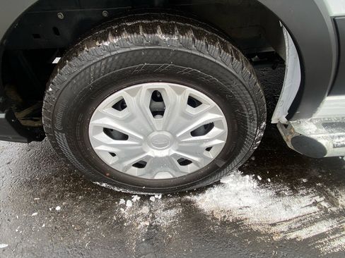 Used 2024 Ford Transit 250 T-250 130 Low Rf 9070 GVWR RW w/ Exterior Upgrade Package image 37