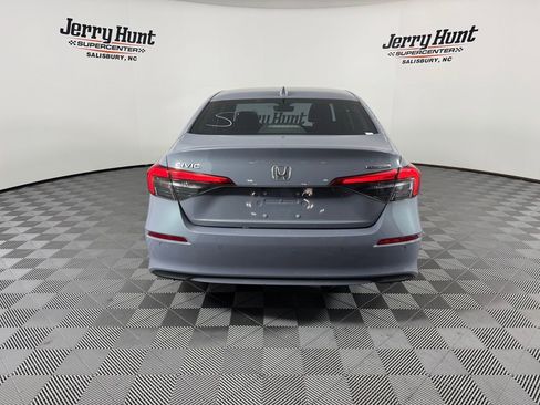 Used 2024 Honda Civic Touring image 10