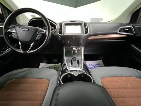 Used 2018 Ford Edge SEL w/ Equipment Group 201A AWD/4WD image 18