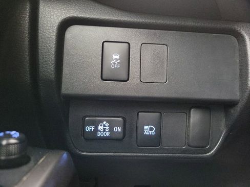 Used 2022 Toyota Tacoma SR5 image 15