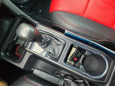 Used 2019 Toyota Tacoma TRD Sport image 33