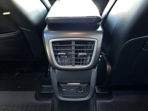 Used 2019 Lincoln Nautilus Select image 27