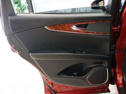 Used 2018 Lincoln MKX Reserve w/ Lincoln MKX Climate Package FWD image 47
