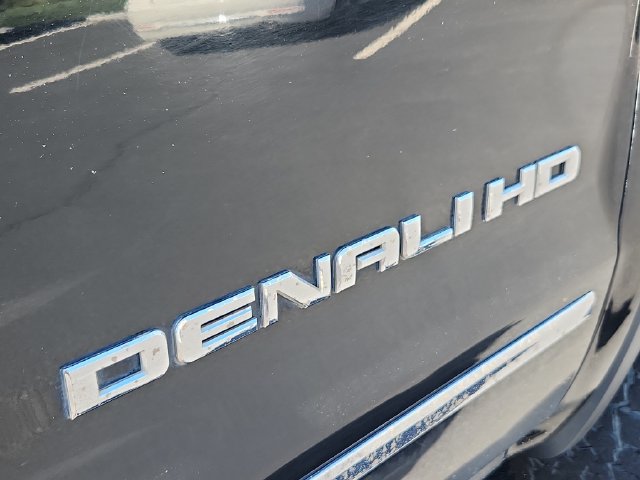 Used 2018 GMC Sierra 2500 Denali w/ Duramax Plus Package AWD/4WD image 20