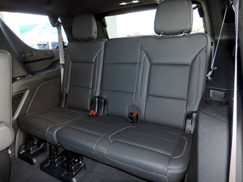 Certified 2025 GMC Yukon Denali image 14